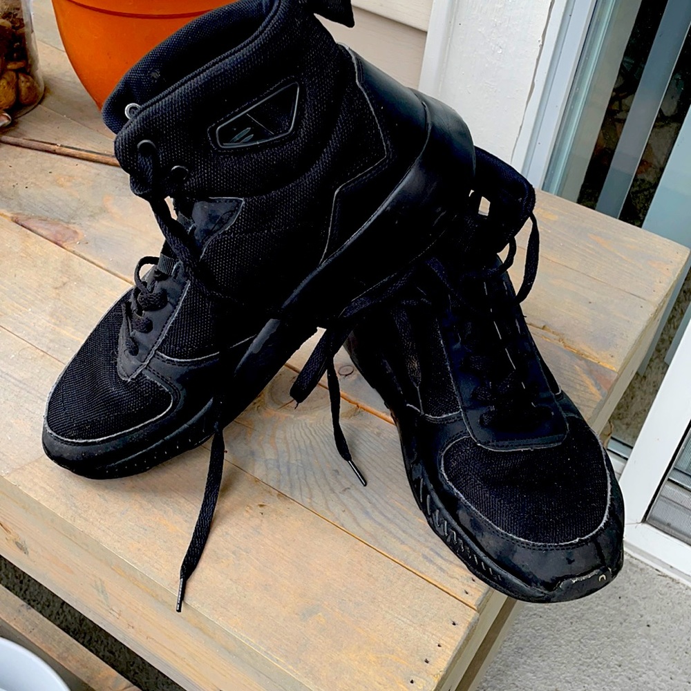 Not sure on the size but I’m thinking a 10